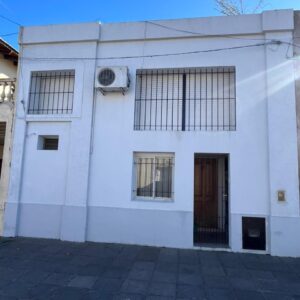 Suipacha e/ Rojas y Goyena